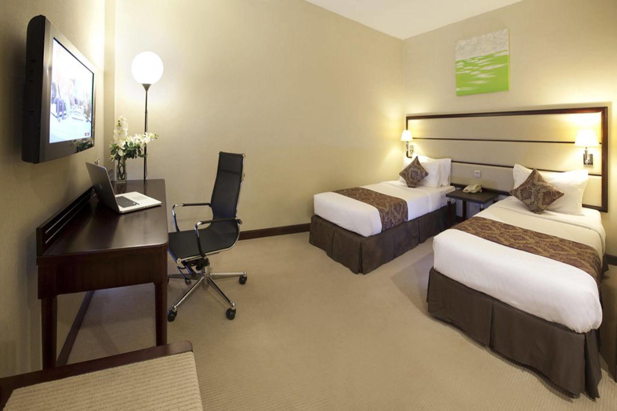 ซิลก้า ยะโฮร์ บาห์รู Hotel ยะโฮร์บาห์รู ภายนอก รูปภาพ